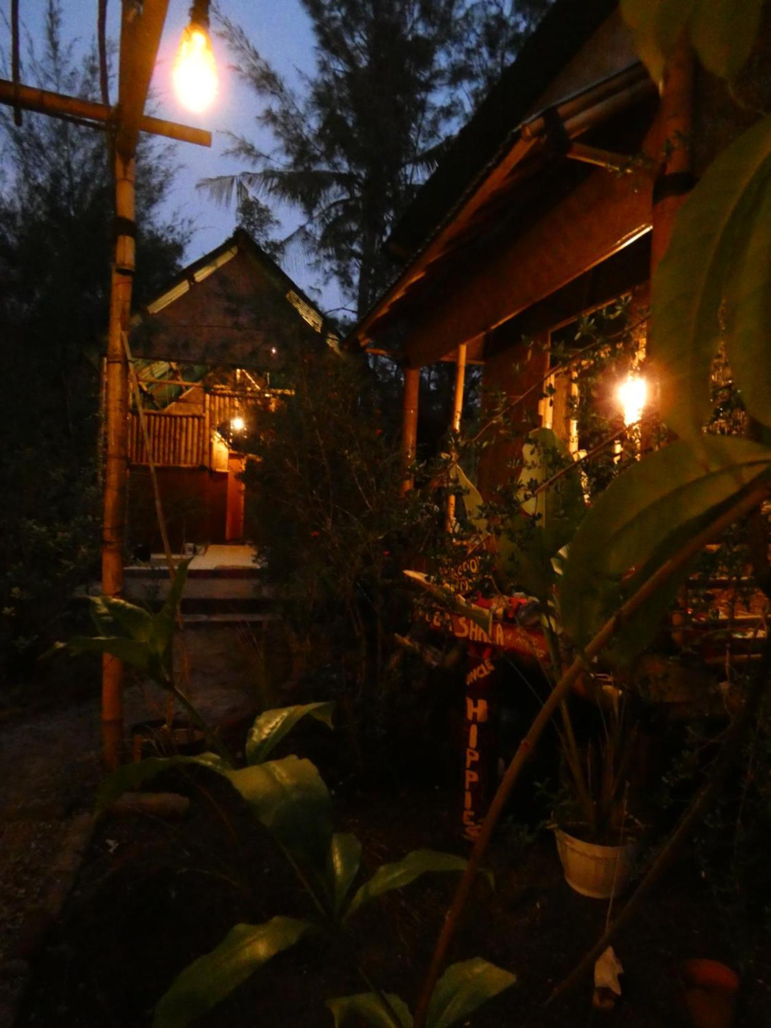 Auberge de jeunesse Uncle Hippie'S Dream à Gili Meno Extérieur photo